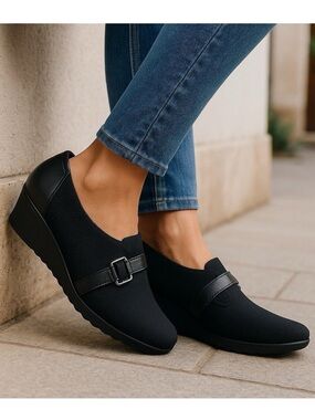 Munro Mindy Women's 10 N Black Slip On Comfort Leather Trim Pump Wedge
